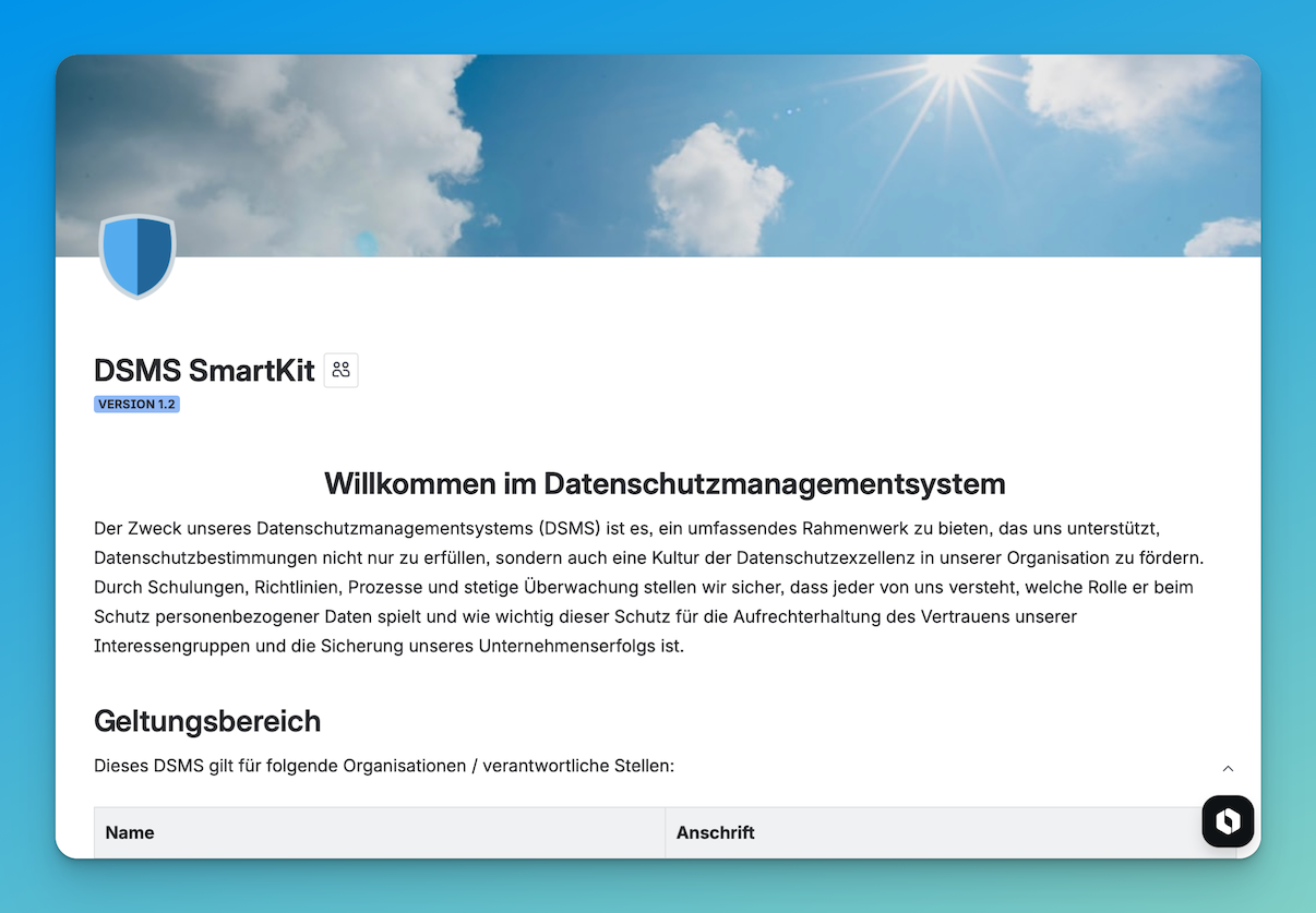 Dashboard des DSMS SmartKit in Confluence mit Compliance Score und Übersicht.